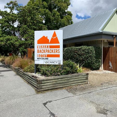 Wanaka Backpackers Bothy Ostello Esterno foto