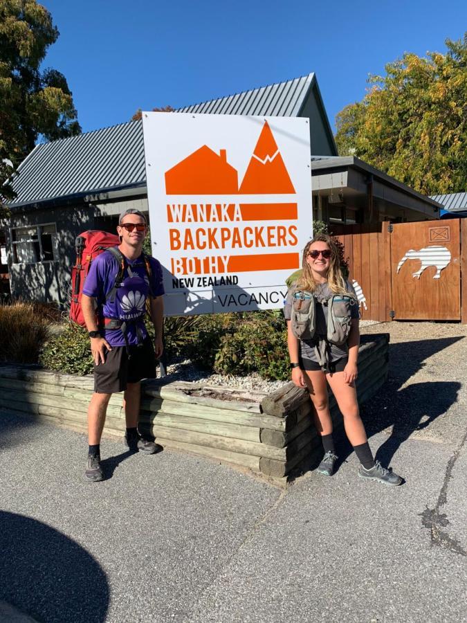 Wanaka Backpackers Bothy Ostello Esterno foto